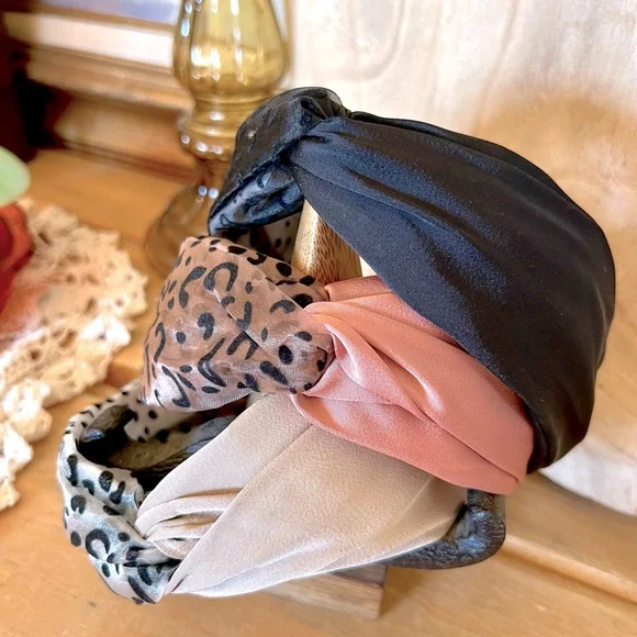 New! The “Princess” Leopard Cheetah Flat Twisted Headband - Picture 1 of 5